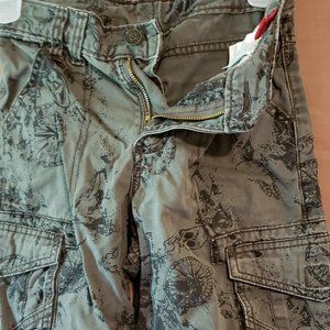 WRG Jean Co. Shorts, Olive-green with designs in black, Size 8R